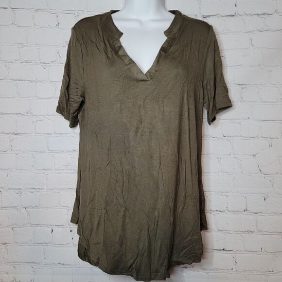 Women's V Neck Short Sleeve Top Small - Picture 1 of 4